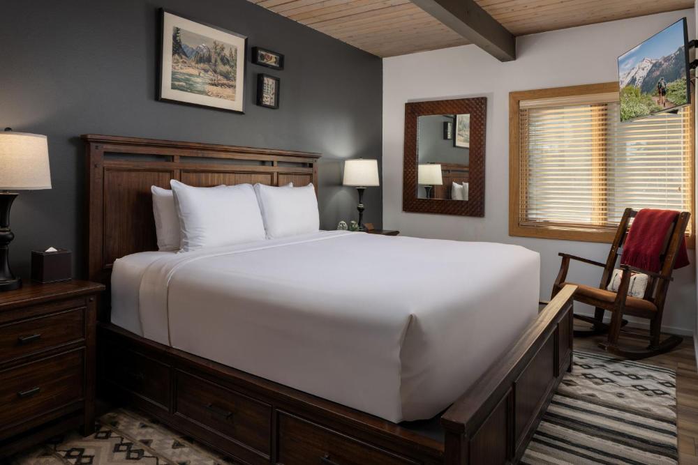 Aspenwood L13 interior
